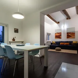https://arela.hotelinveneto.com