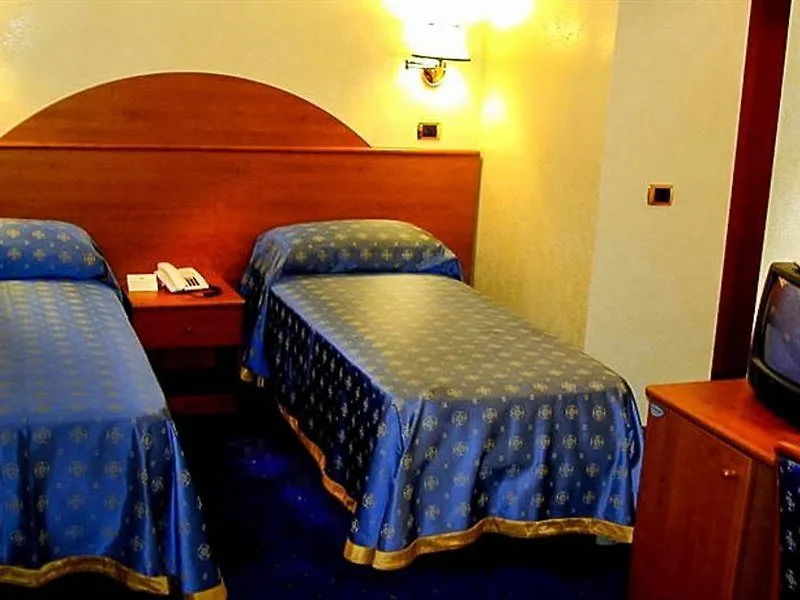 Rooms Hotel Baltico Roma Italia